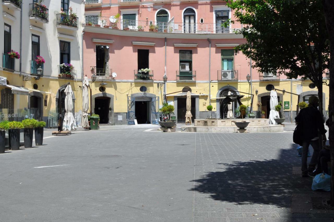 Capofortuna B&B Salerno Centro المظهر الخارجي الصورة